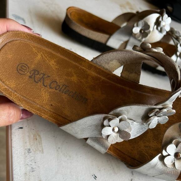 RK Collection Sandals, silver, flowers, slide in, women's size 10 - Picture 2 of 5
